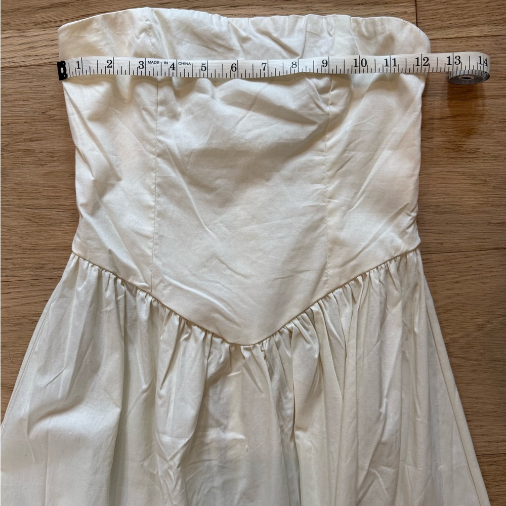 WeWoreWhat Strapless White Midi Dress - Picture 9 of 11